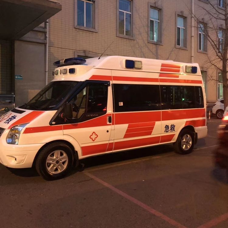 鱼峰夜间租赁救护车护送病人转院：安全转运的 8 大核心注意事项